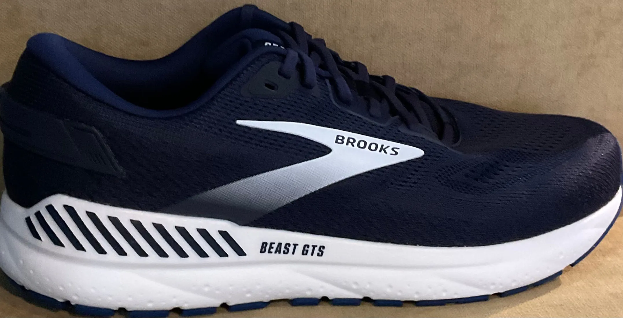 Brooks Men's Beast GTS 24